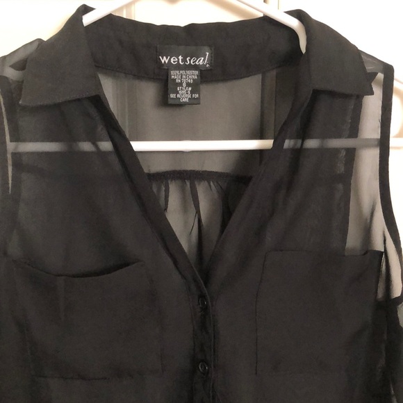 Sheer black button-up tank - Picture 3 of 4